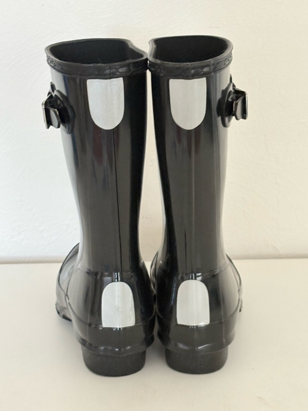 Hunter kids Glossy Black Mid-Calf Rain Boots with Adjustable Buckle - Picture 4 of 9